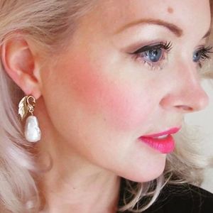 Meet your Posher, Holly